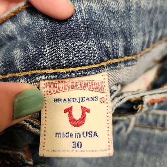 True Religion Women's "Bobby" Flare Leg Jeans Distressed Style Size 30 - Picture 13 of 14
